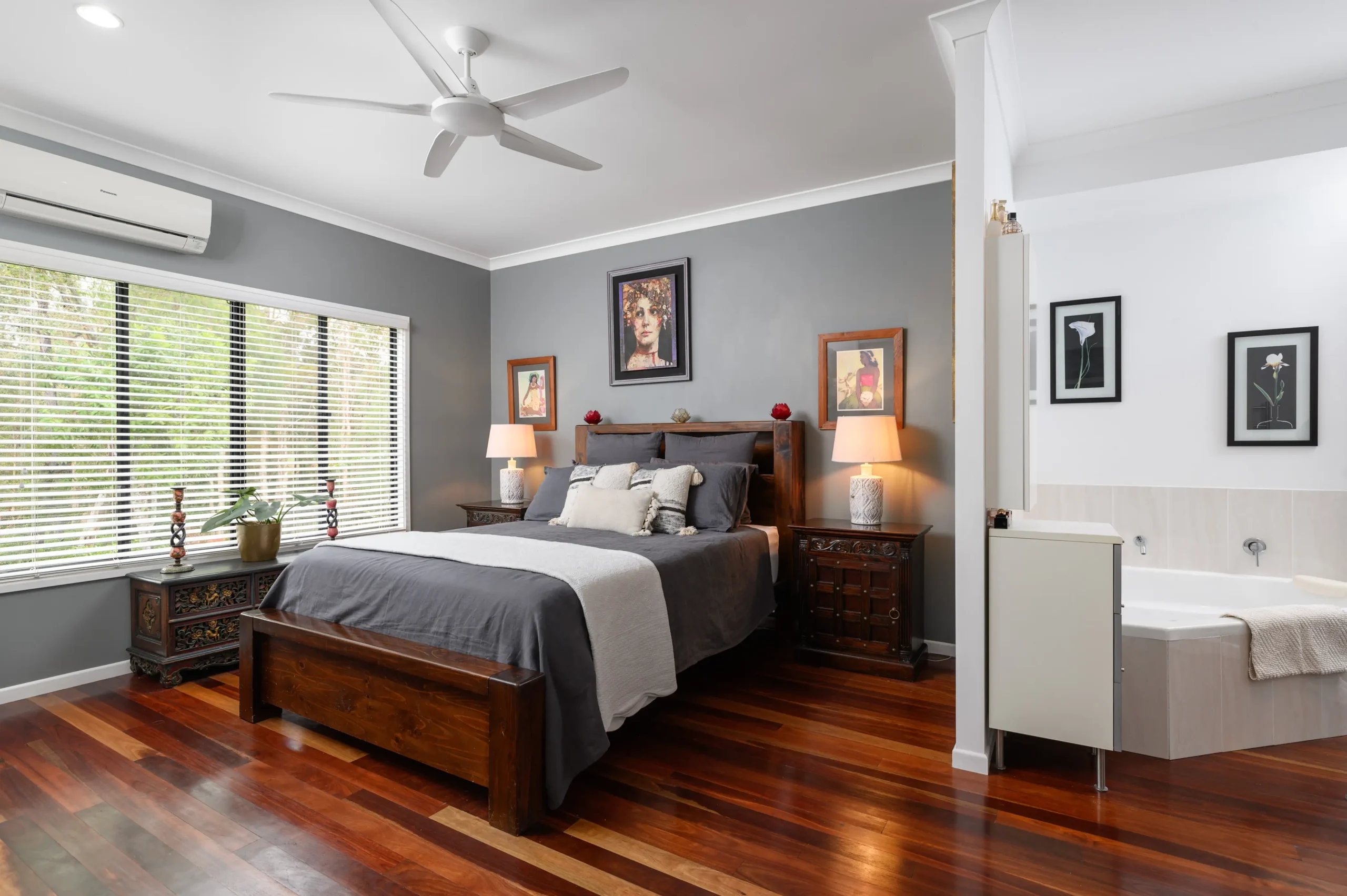 Bedroom Bathroom Open Plan M