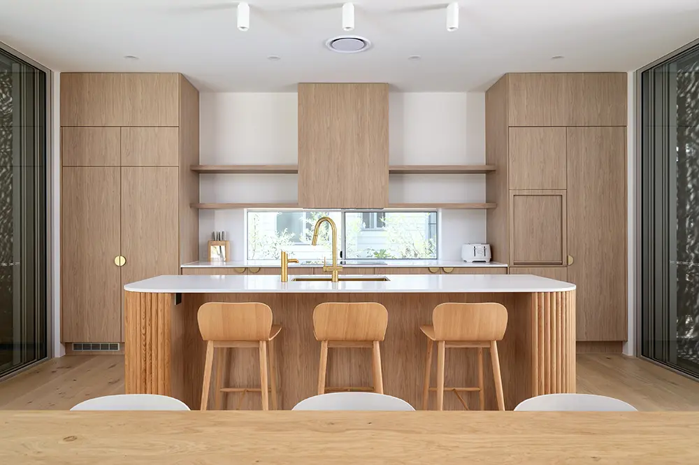 Rainbow Beach Stunning Kitchen Living